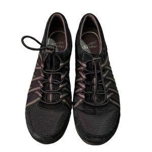 Dansko Honor Shoes‎